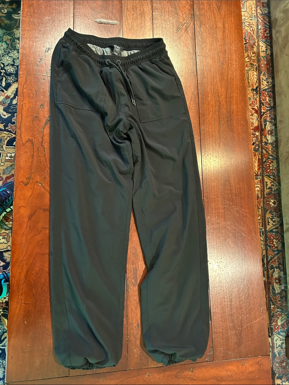 Like new Girl’s Black Athletic Drawstring Pants by Athleta